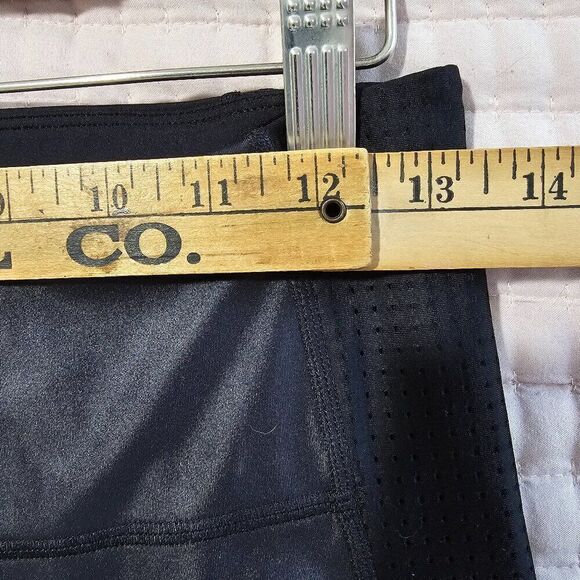 EUC LIKE NEW FABLETICS MOTION 365+ BY FABLETICS BLACK SOFT LEGGINGS SIZE MEDIUM - Picture 13 of 15